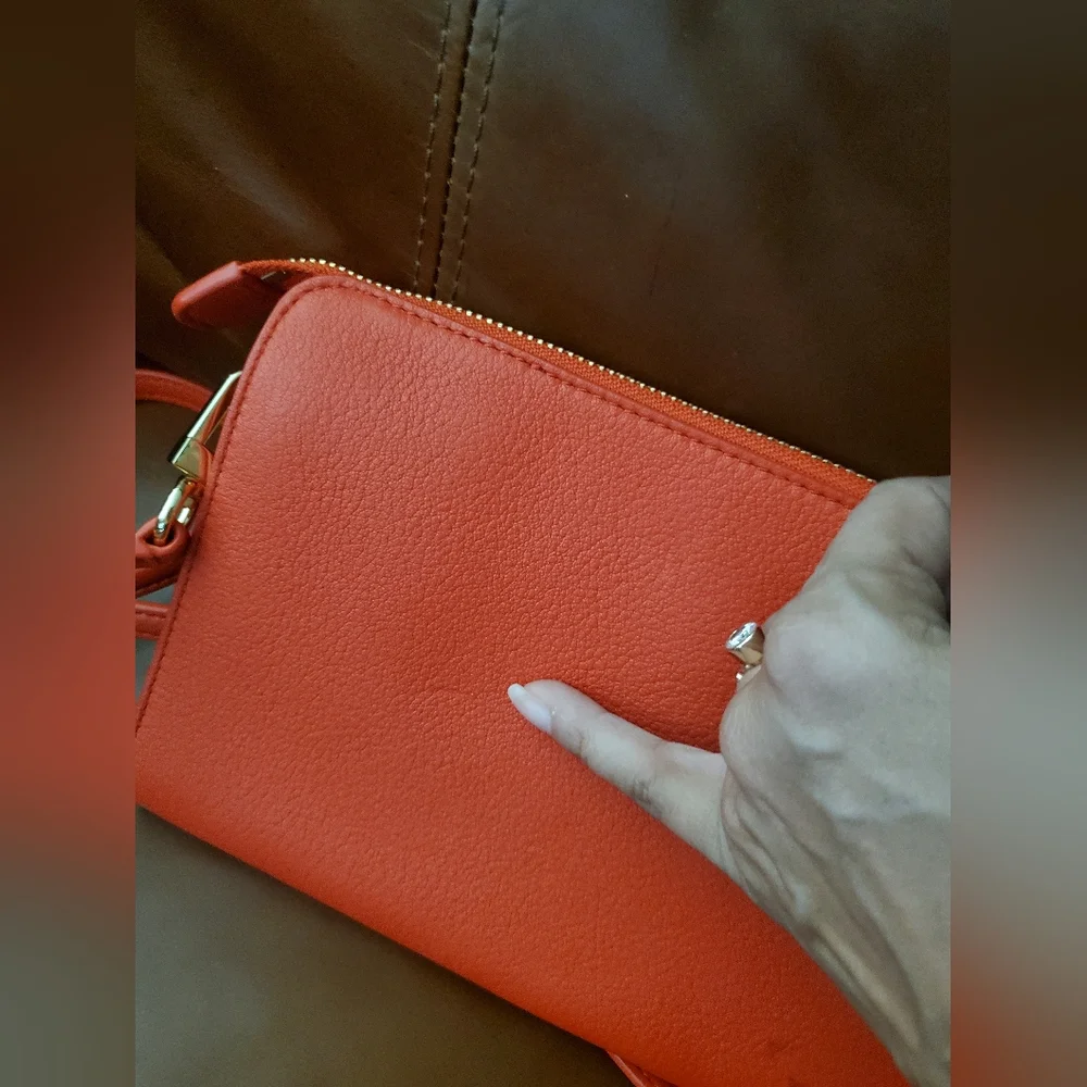 Tory Burch unused has
